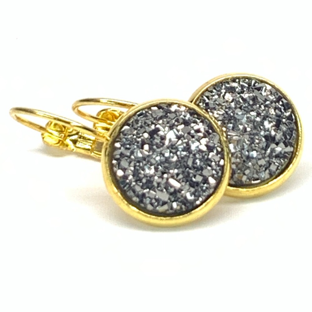 🌟 Shiny Silver Druzy Earrings 🌟